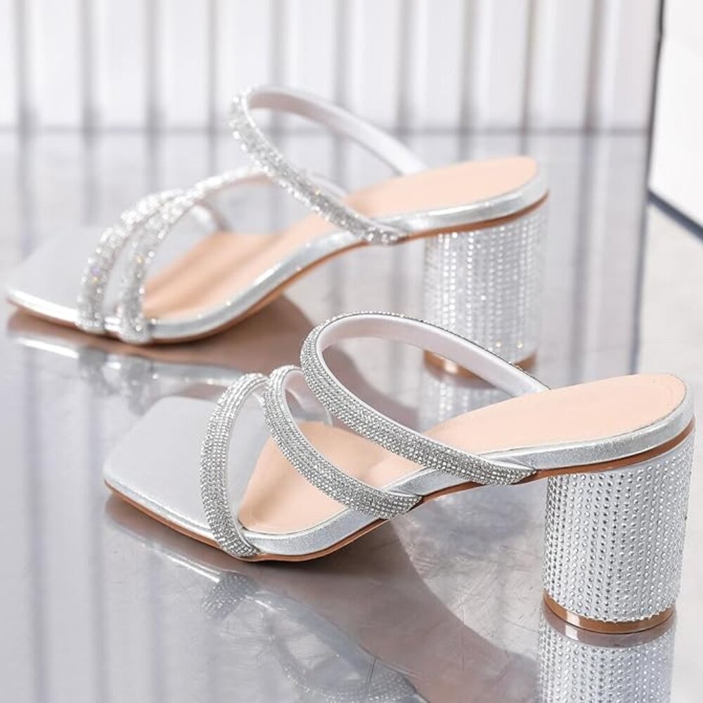 Square toe strappy chunky block heels